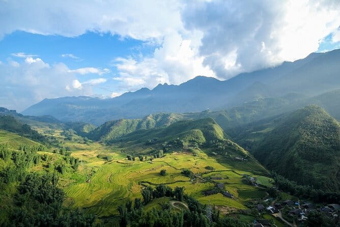 Hanoi: 3-Day Sapa Trek Secret Trails, Waterfall, Stay in Villages - Day 3: bamboo forest trekking to Giang Ta Chai, then back to Sapa