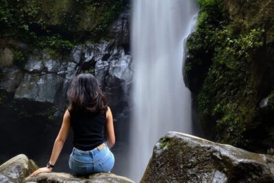 Hidden Waterfall & Selogriyo Rice Terraces Trek from Yogyakarta - Stop 1: Kedung Kayang waterfall in Merapi National Park