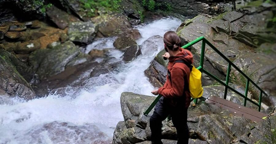 Hue to Da Nang/Hoi An via Bach Ma Trekking - Ngu Ho (Five Lakes): forest trails and a real swim stop
