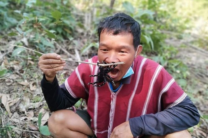 Jungle Wisdom Survival Trek - Day 2 in Mae Wang National Park: Karen village life and bamboo rafting on the Mae Wang river