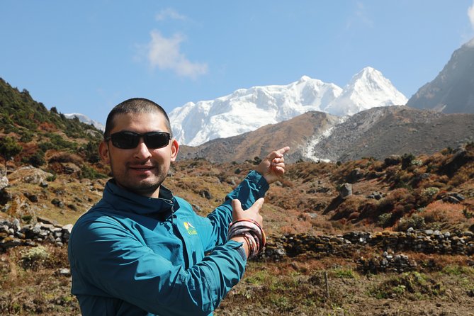 Kanchenjunga South Base Camp Trek - 13 Days - Days 3 to 5: First Mountain Glimpses, Suspension Bridges, and Yamphudin