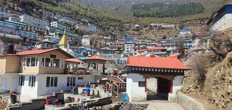 Kathmandu: 14-Day Everest Base Camp with Kala Patthar Trek - The Trek in Motion: From Phakding to Namche Bazaar