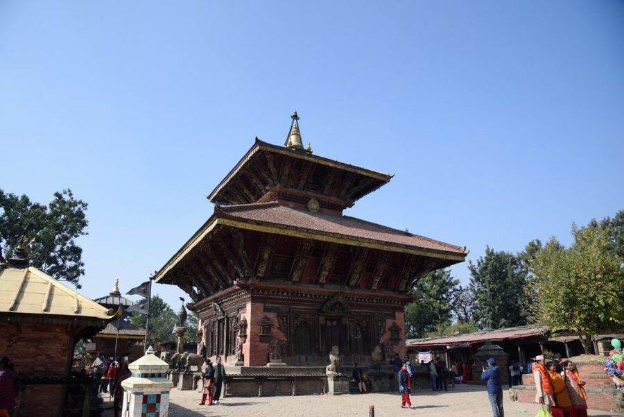 Kathmandu: Chisapani Nagarkot 3-Days 2-Nights Trek - Guides, pace, and how to get the best views without getting stressed