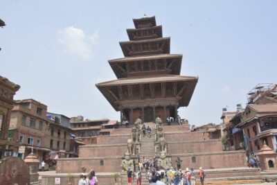 Kathmandu Valley Trek - Day 1: From Sundarijal up to Chisapani (and getting your legs ready)