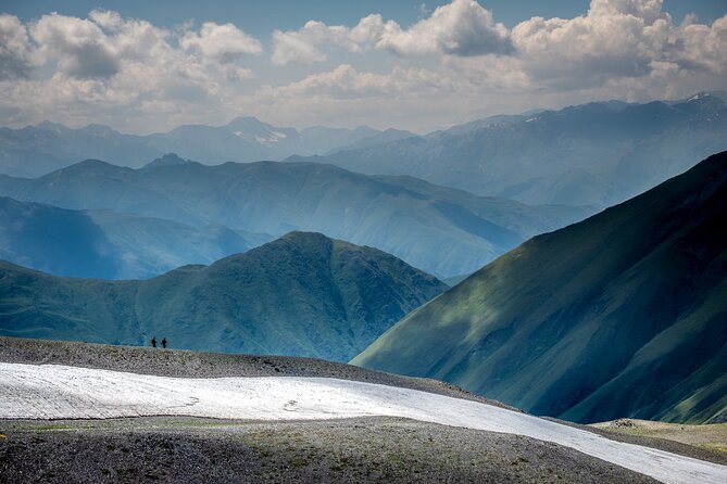 Kazbegi - One Day Trekking Private Tour to Chaukhi Pass 3341 m - Juta Stops: Easter Island Statues and the Role of Sno