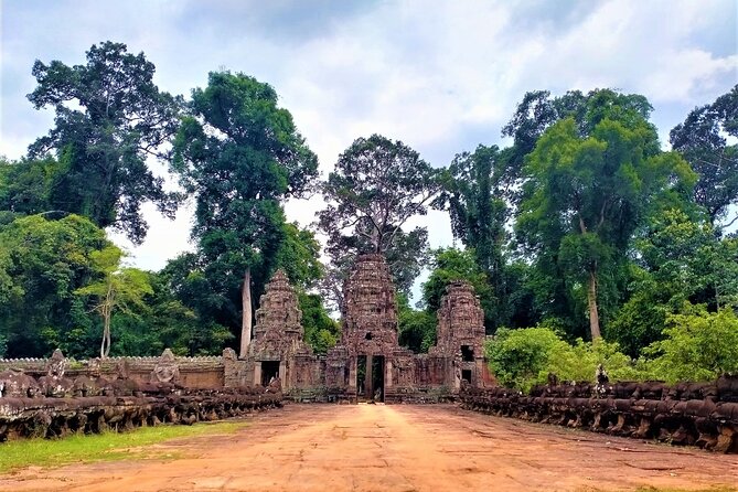 Kbal Spean Trekking Tour with Banteay Srei and Landmine Museum - Cambodia Landmine Museum: What You’ll Learn and How to Visit Respectfully
