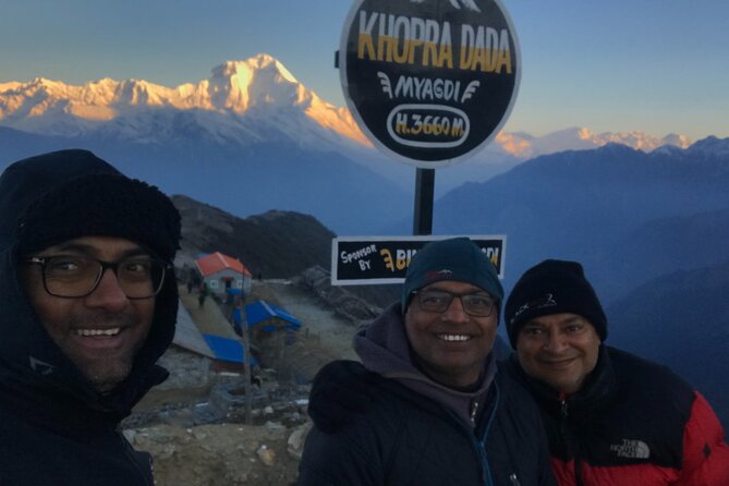 Khopra Danda Trek - Ghandruk to Tadapani: rhododendron and a gentler start