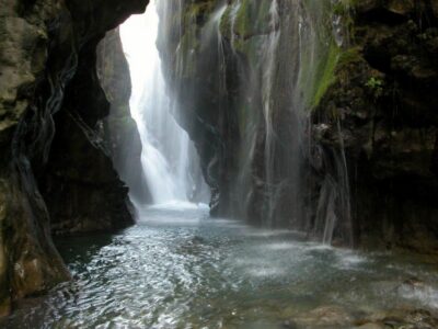 Kourtaliotiko Gorge River Trek with Lunch! Pick-up Avaliable - Getting Into Kourtaliotiko Gorge: A Route Built to Avoid the Crowds