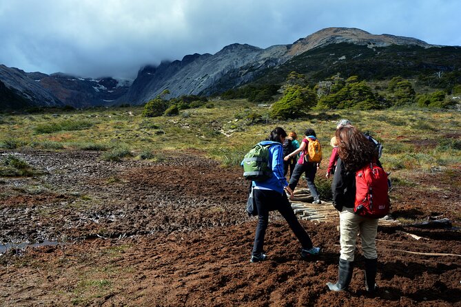 Laguna Esmeralda Trekking Adventure with Lunch - Reaching Laguna Esmeralda: the included lunch box adds the right pause