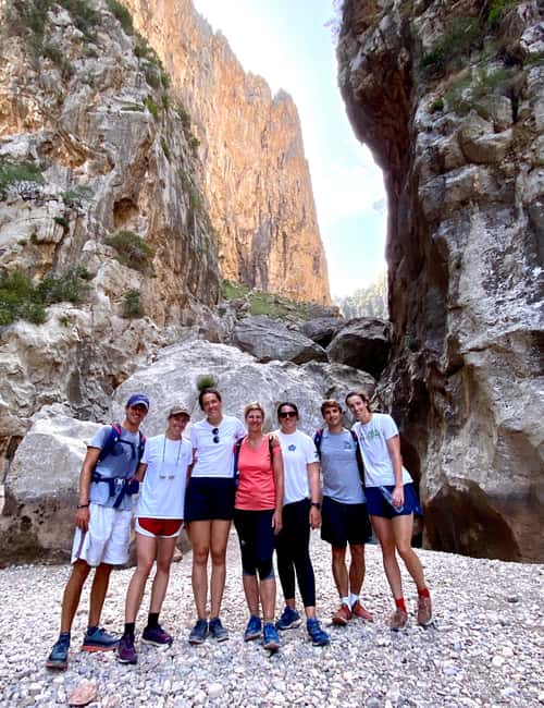 Mallorca: Torrent de Pareis trekking Adventure - Sa Calobra: The Beach Finish, Photo Stop, and the Taxi Reality Check