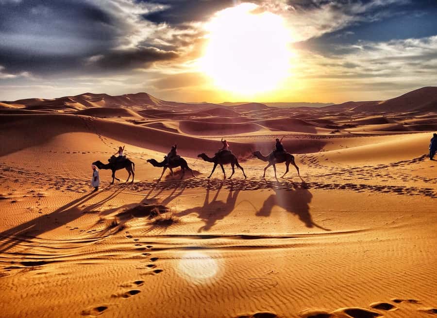 Marrakech: 3-Day Desert Tour to Merzouga Dunes & Camel Trek - Comfort and Reality Check: Beds, Heat, and Desert Camp Food