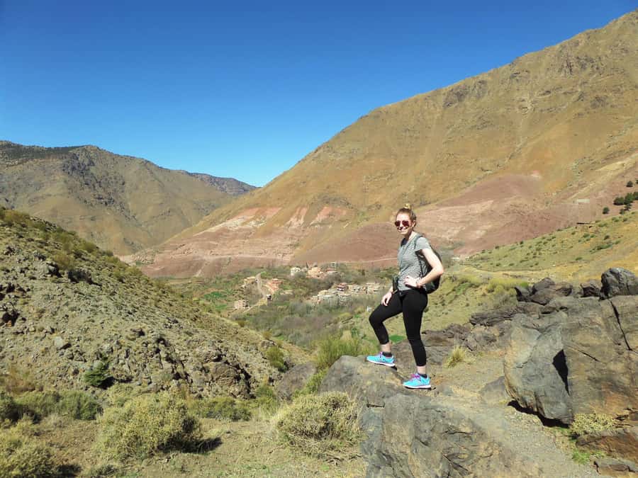 Marrakech: Atlas Mountains Summit Day Trek 2700m - Reaching the Talamrout Summit (2700m): sunrise photos and big views