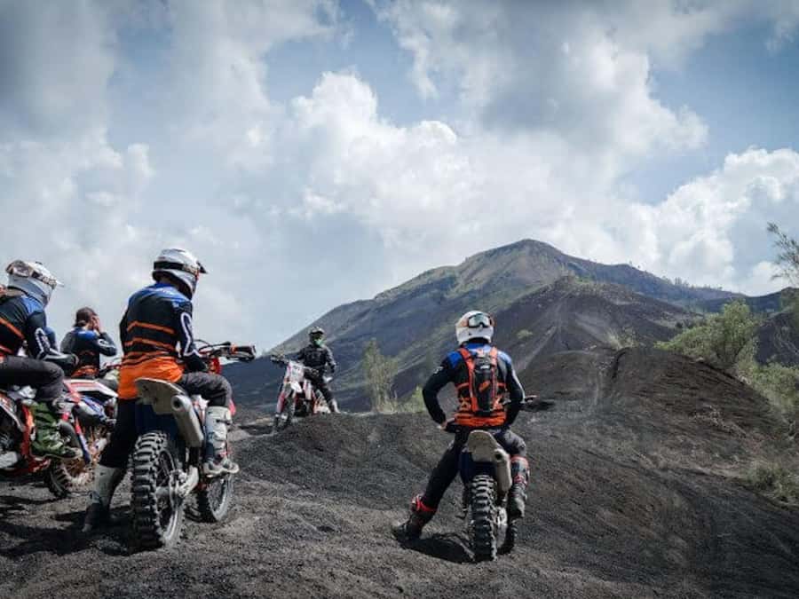 Mount Batur: Sunrise Dirt Bike Trek with Trained Riders - Key things that make this tour worth your time