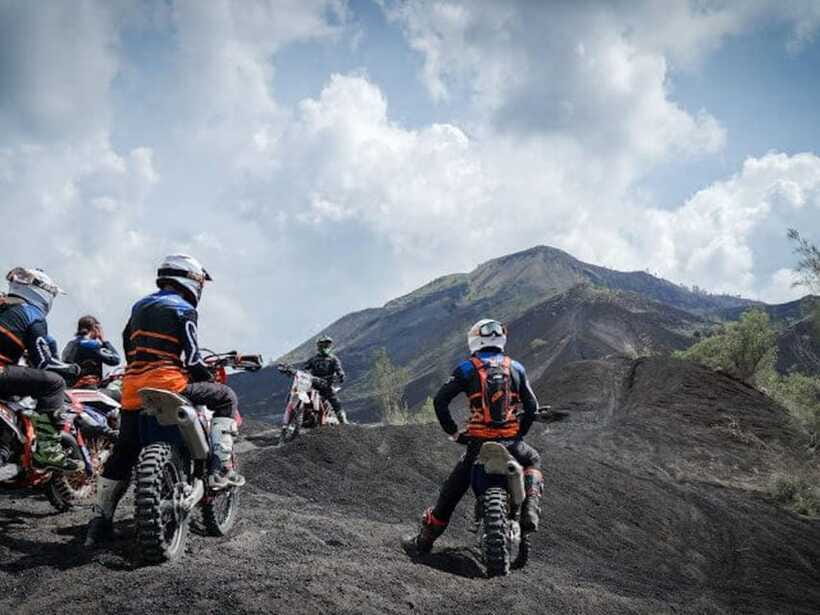 Mount Batur: Sunrise Dirt Bike Trek with Trained Riders - Descending and exploring three younger craters