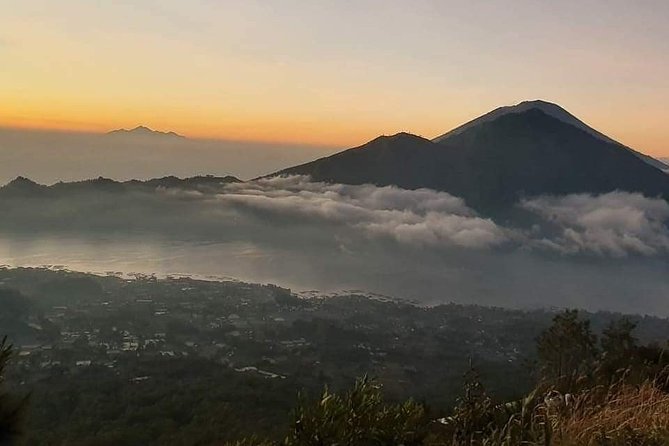 Mount Batur Sunrise Trek with Natural Hot Spring - All Inclusive - Climbing in the Dark: Jungle Trail, Farmers Views, and a 2-Hour Lead-Up