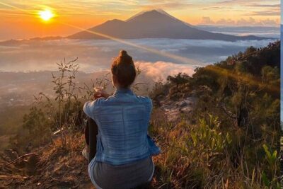 Mount Batur Sunrise Trekking & Natural Hot Spring - All Inclusive - Climbing in the dark: what’s provided and how to use it