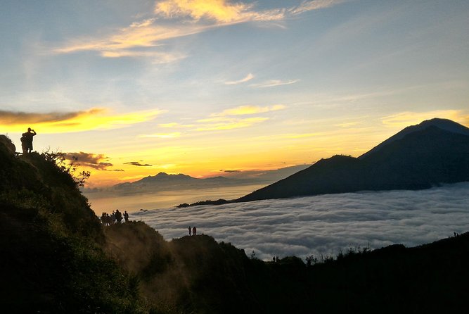Mount Batur Sunrise Trekking Optional Tour - The Hike: Flashlights, Jungle Trails, and the Slippery Middle