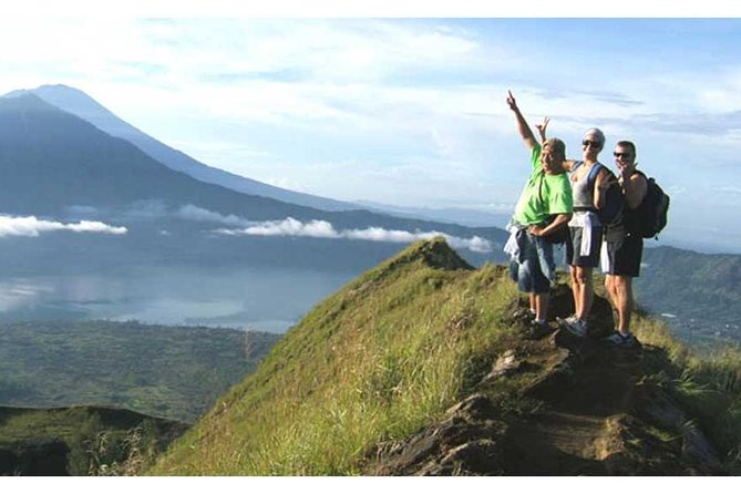 Mount Batur Sunrise Trekking with Hotel Transfers - Leaving Kuta and Nearby Areas for a 1 a.m. Start