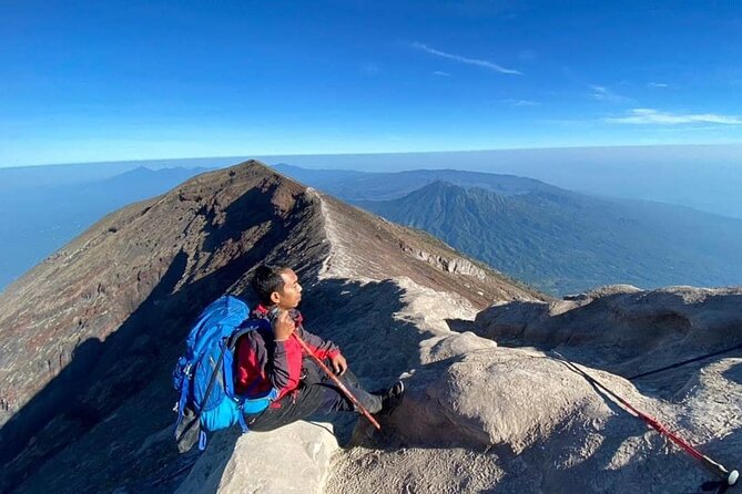 Mount Batur Sunset Trekking From Ubud - The summit break: picnic meal included (and why it matters)