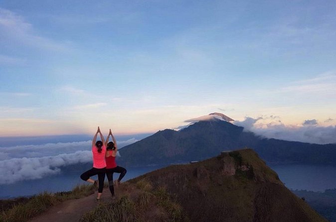 Mount Batur Sunset Trekking Tour - Cooking Eggs in Volcano Steam: The Stop That Changes the Day