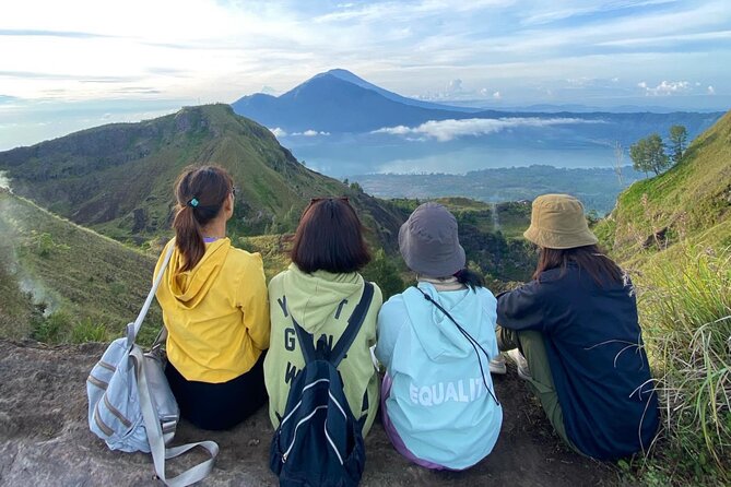 Mount Batur Trekking & Hot Spring - Summit breakfast and sunrise views: what happens between 05:50 and 07:00