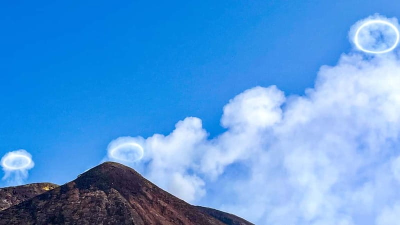 Mount Etna: Trek to 3000m with cable car and 4x4 - Guides and group management: why Michele, Antonio, and Giuseppe matter