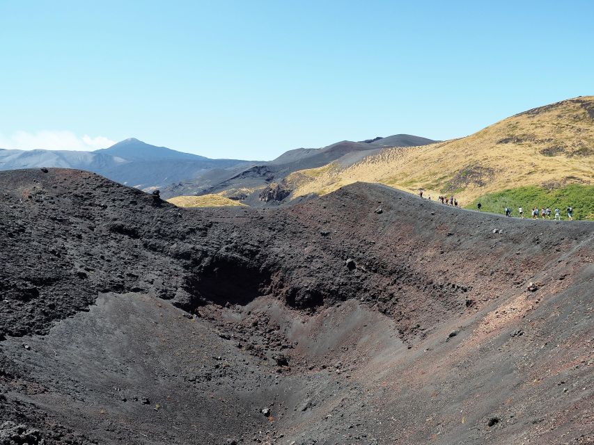 Mount Etna: Trek to the Craters of The 2002 Eruption - The guided trek on Etna’s northern flank: lava, cones, and fault lines