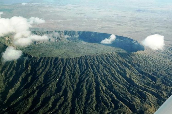 Mount Longonot Full-Day Hiking and Trekking Trip from Nairobi - Guides, vehicles, and how the day feels in real life