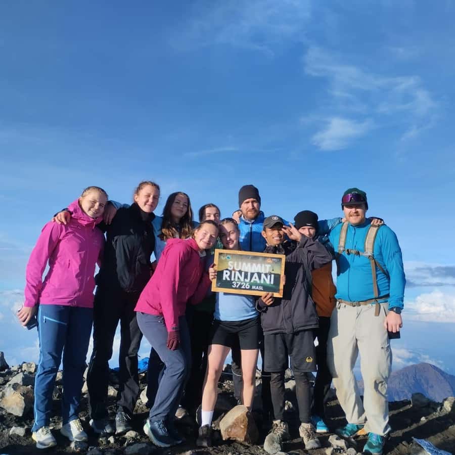 Mount Rinjani: 2-day 1-night Guided Summit Trek with Meals - Entering the Rinjani game from Senaru