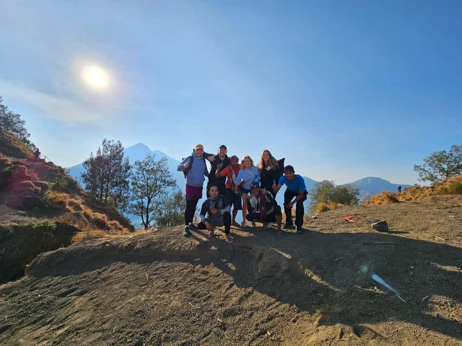 Mount Rinjani 2-Day Trek to Senaru Crater Rim - Day 2: sunrise breakfast, the descent to Senaru, and black monkey odds