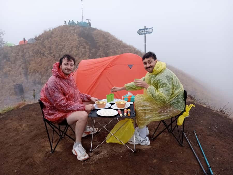 Mount Rinjani 2-Day Trek to Senaru Crater Rim - Day 1: Rinjani Gate briefing, rainforest start, and the Montong Satas lunch stop