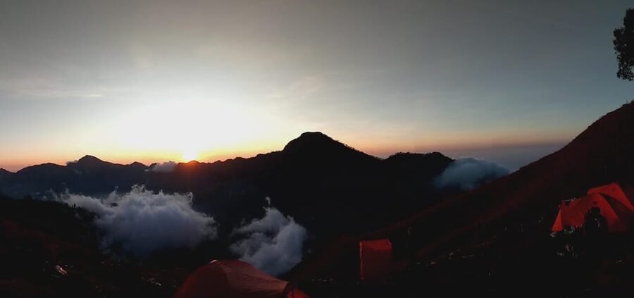Mount Rinjani: 2D-1N Trekking Summit Sunrise Point Join Tour - What you’re really paying for: $133 value check