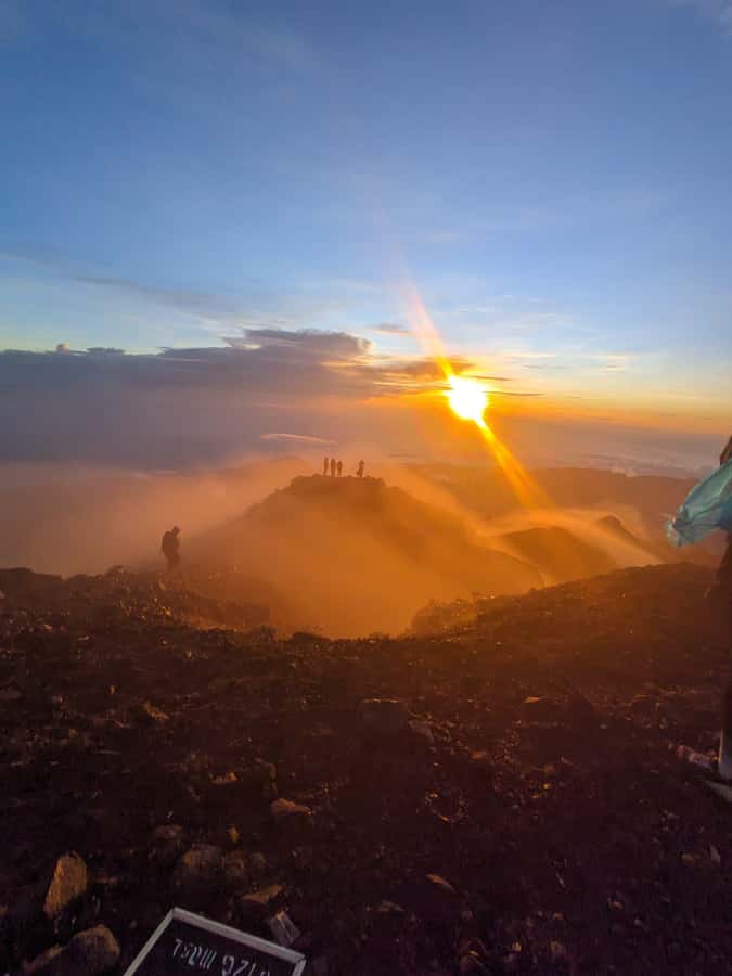 Mount Rinjani: 3D/2N Trekking to Summit, Lake and Hot Spring - What’s Included (and What You Must Bring) for a More Comfortable Trek
