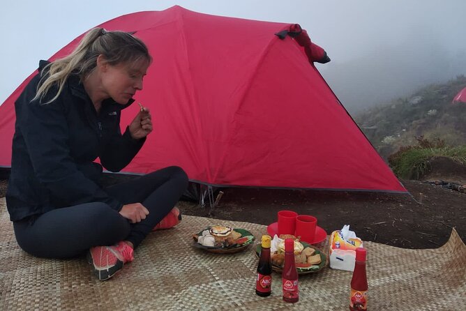 Mount Rinjani 3D2N Private Trek – Summit, Crater Rim & Hot Spring - Guides and team support: the human side of Rinjani