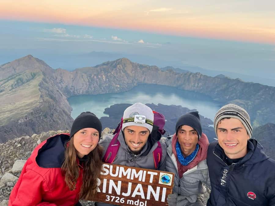 Mount Rinjani Trekking: 2D/1N Hike To Summit 3726m Full View - Day 1: Sembalun Village up to the 2,639m crater rim