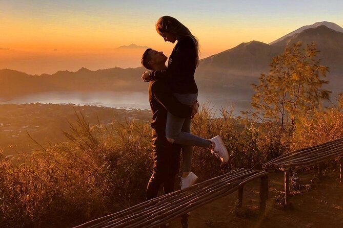 Mt. Batur : All-Inclusive Sunrise Trekking & Swing Ticket - Jungle swing near Ubud: the high-energy selfie moment