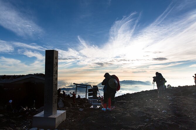 Mt.Fuji Trekking 1 Day Tour up to the summit - Entrance Fee Reality: The ¥4,000 Cost You Need to Budget