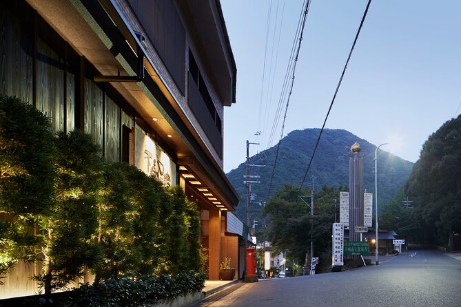 Mt. Inunaki Trekking and Hot Springs in Izumisano, Osaka - Mt. Inunaki: A Sacred Mountain Walk in Red-and-Gold Autumn