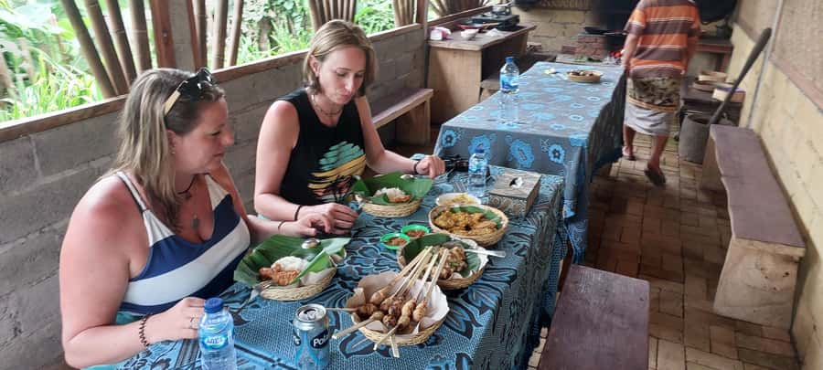 Munduk : Jungle Trekking,Canoeing,waterfall &authentic lunch - Should You Book Munduk Jungle Trekking, Canoeing, Waterfall, and Lunch?