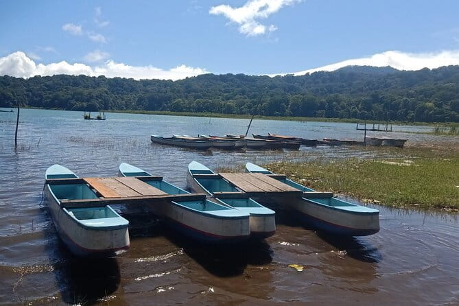 Munduk Twin lake Trekking, Ulun Danu Beratan & Hidden Waterfall - Pickup from Ubud and how the timing really feels