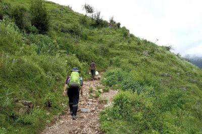 Nag Tibba Snow Trek - Day 1: Pantwari arrival, trail start at 11:00, and the camp by mid-afternoon