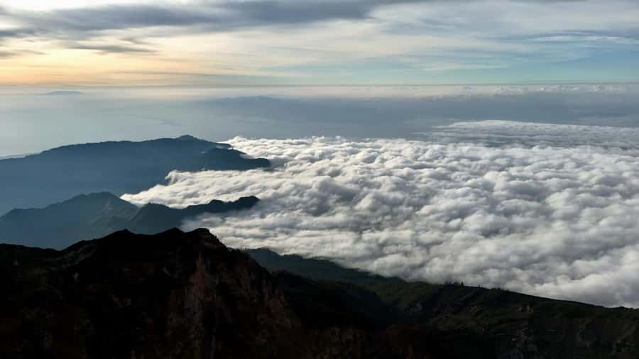 Oke Rinjani 2-Day Trek – Summit senaru Climb & Amazing Views - Weather and route realism: what “tough” actually means