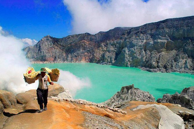 Overnight Mount Ijen Blue Fire Trek Tour From Bali (Private-All Inclusive) - The 2:00 AM Ijen Start: Blue Fire, Sulfur Miners, and Safety
