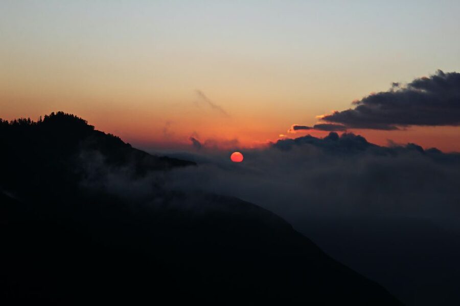 Pokhara: 3-Day Ghorepani, Poon Hill and Ghandruk Guided Trek - Price and value: is $207 fair for this 3-day package?