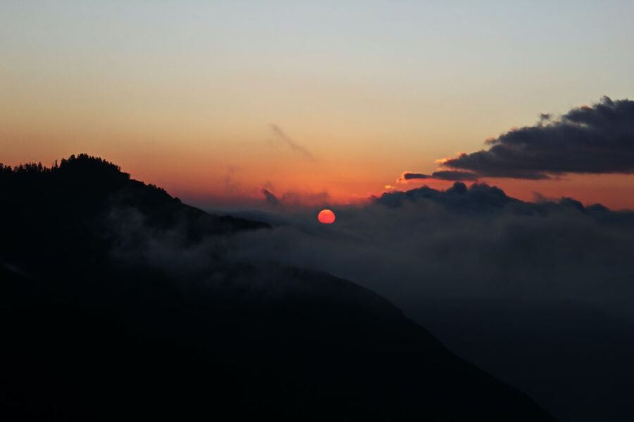 Pokhara:4-Day Ghorepani Poon Hill Guided Trek via Ghandruk - Entering the Annapurna zone from Pokhara (without wasting a day)