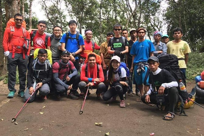 Popular Rinjani Trekking Tour Service To Summit For 2 Days Via Sembalun Trail - Guides, porters, and group size: how the human support changes everything