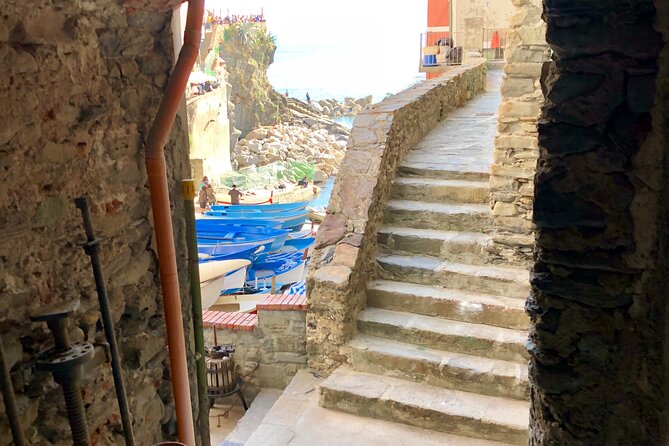 Private Cinque Terre Trek & Tour - Fitness, shoes, and what to expect on steep, narrow trails