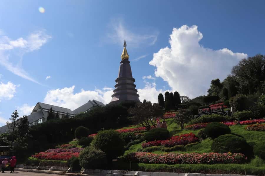 Private Doi Inthanon, Nature Trail, Wat Phra That Doi Kham - Lunch and the waterfall shift: how to handle the schedule