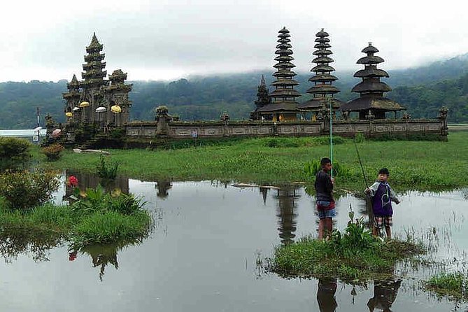 Private Munduk Waterfalls Trekking Tour - Who should book this Munduk Waterfalls trek?