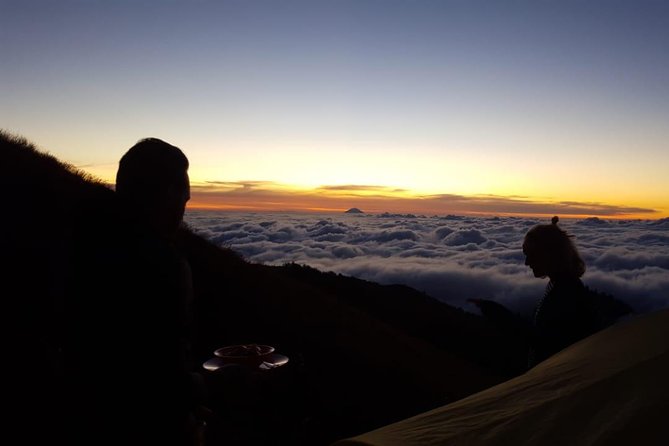 Rinjani trekking 2 days 1 night - Senaru Crater Rim in 2 Days: the real appeal